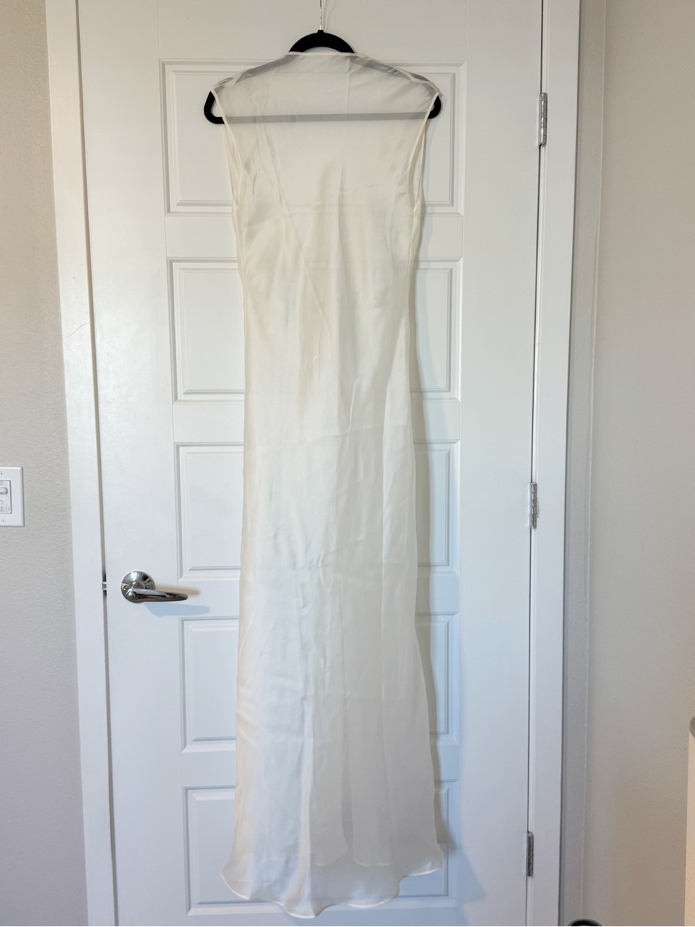 Huong - Valentine Dress (M) - Picture 6 of 16